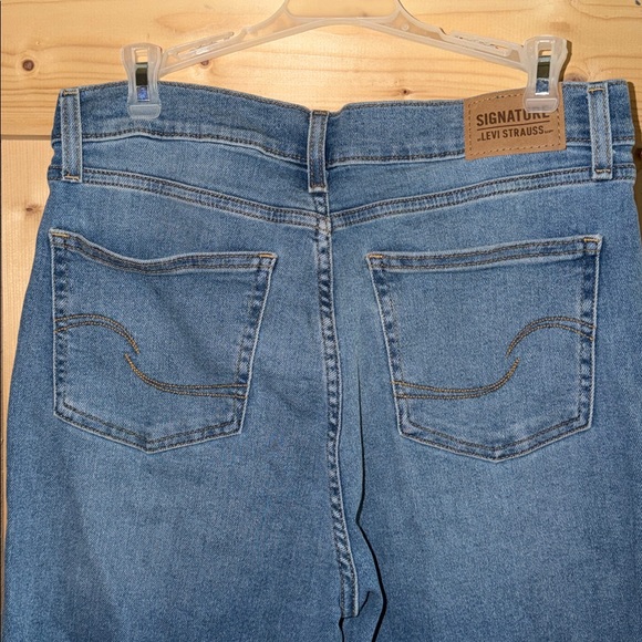 Women’s Levi Signature Heritage Boyfriend jeans size 6 - Picture 4 of 7